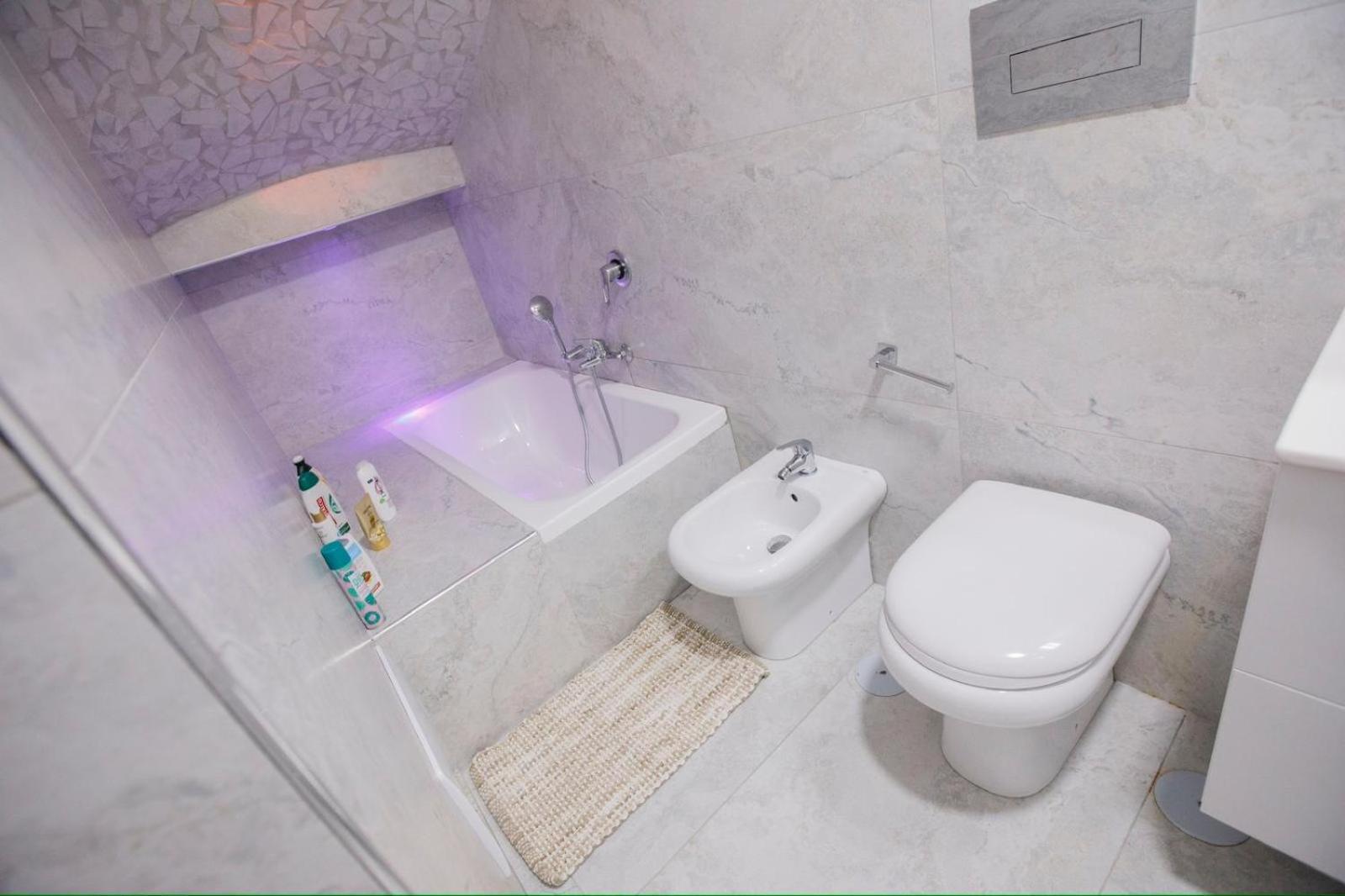 נאפולי B&B Le Stanze Di Aurora מראה חיצוני תמונה