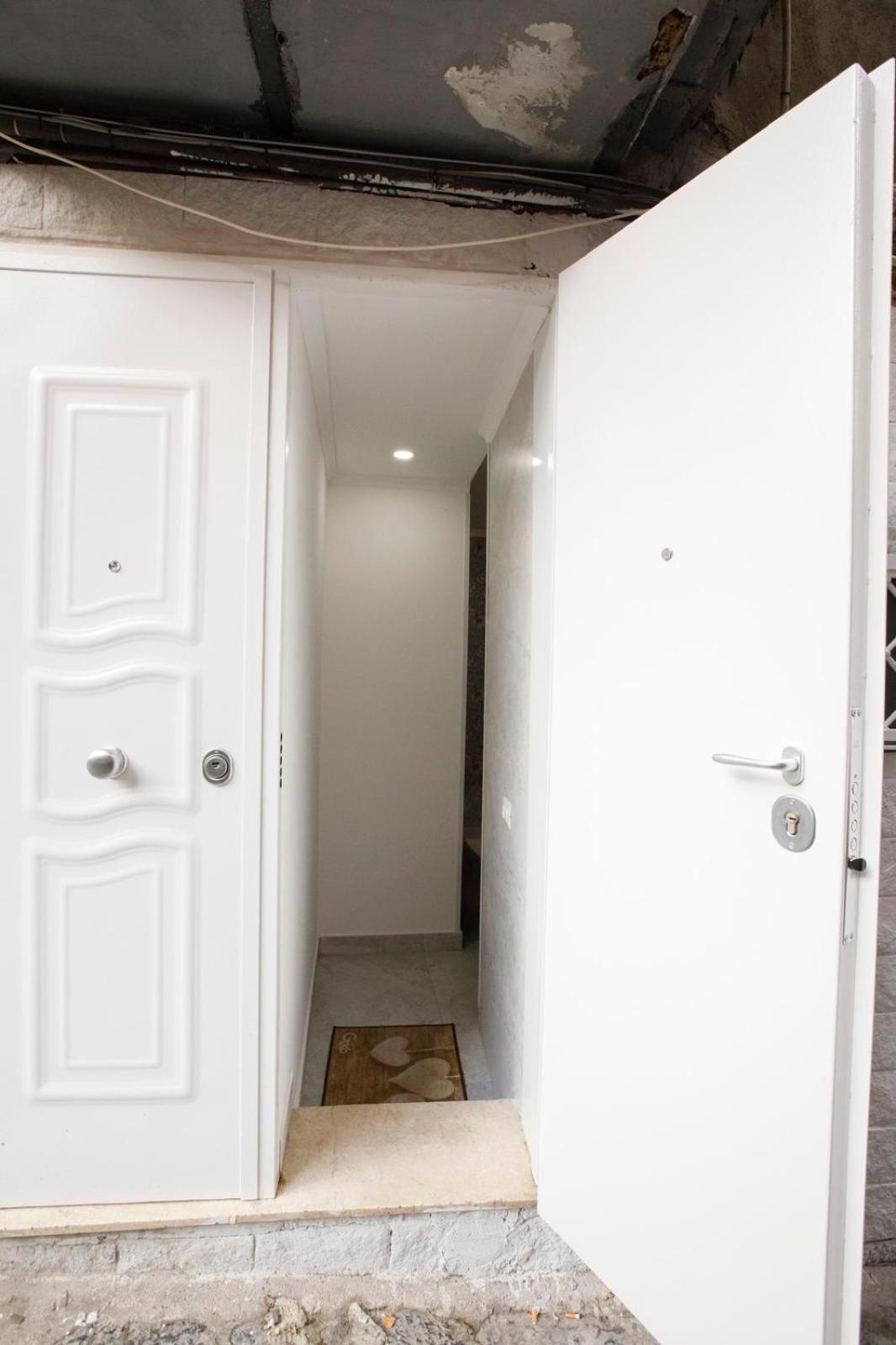 נאפולי B&B Le Stanze Di Aurora מראה חיצוני תמונה