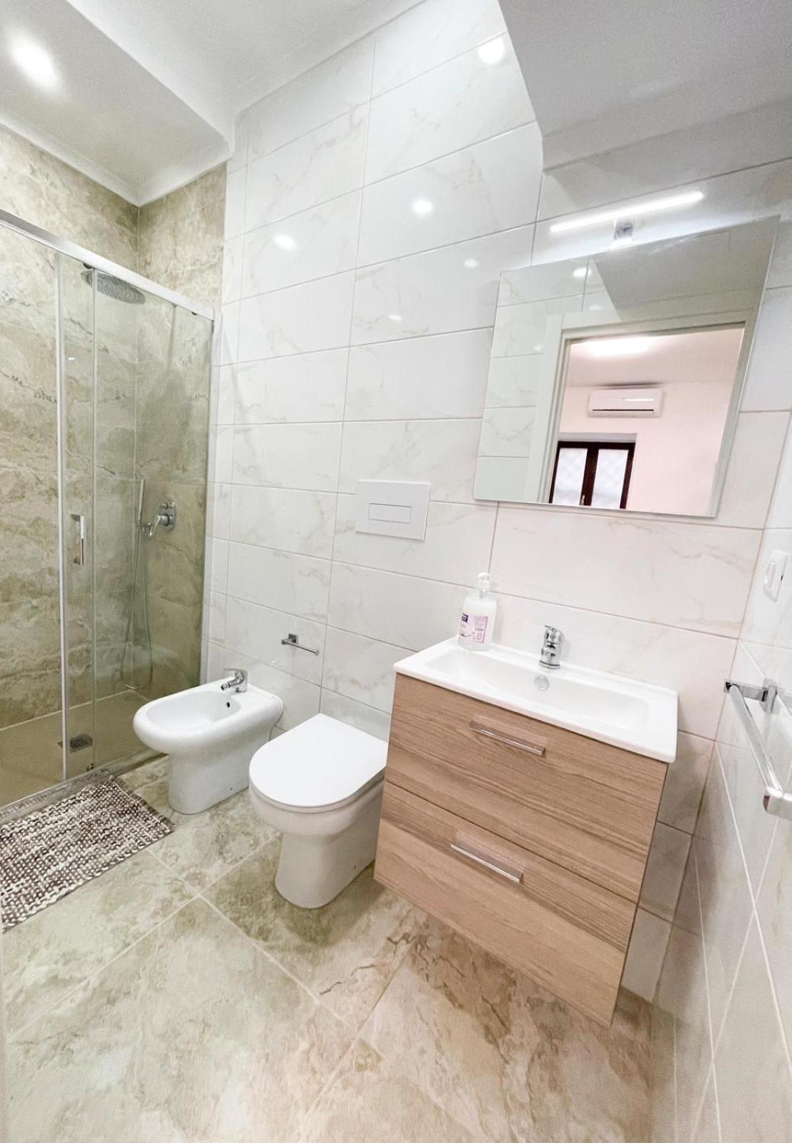 נאפולי B&B Le Stanze Di Aurora מראה חיצוני תמונה